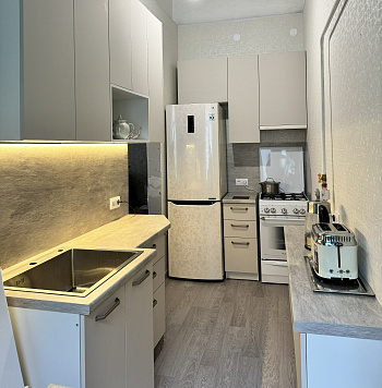 П-образная кухня на заказ по индивидуальному проекту фото